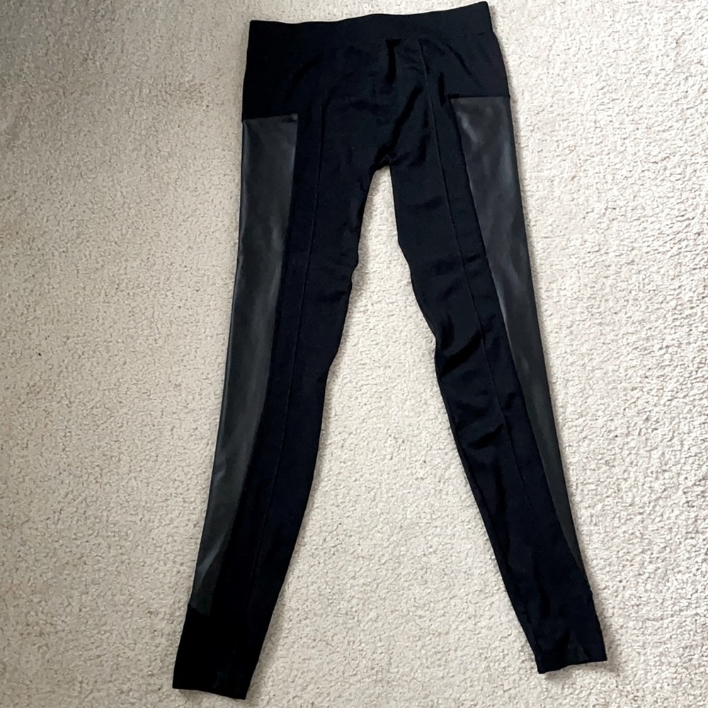 Black Leggings (XS/S)